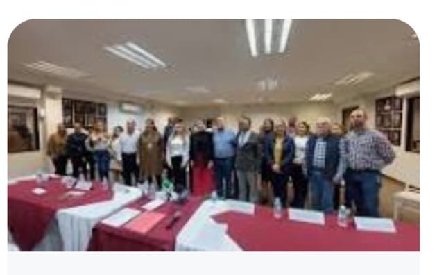ENTREGA CHEQUES DE BECAS A ESTUDIANTES EL AYUNTAMIENTO DE AHOME