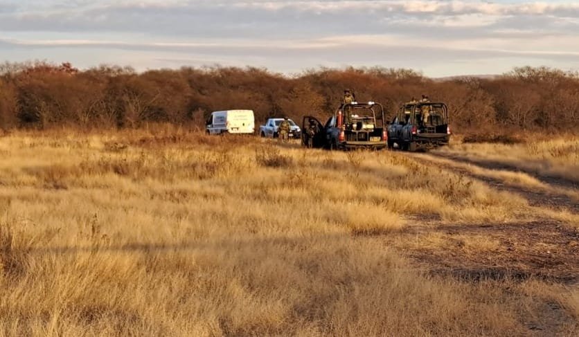 Encuentran cadáver de un hombre desnudo al sur de Culiacán; fue ‘tableado’