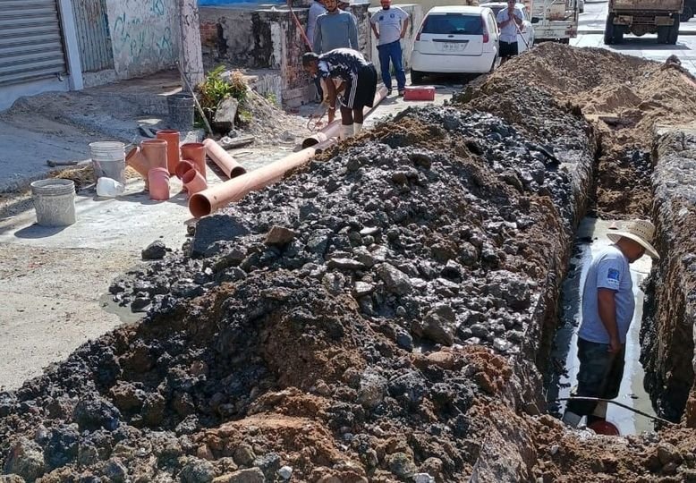 *Repara JUMAPAM 9 fugas de agua y resuelve encharcamiento en la Avenida Zaragoza *Repara JUMAPAM 9 fugas de agua y resuelve encharcamiento en la Avenida Zaragoza