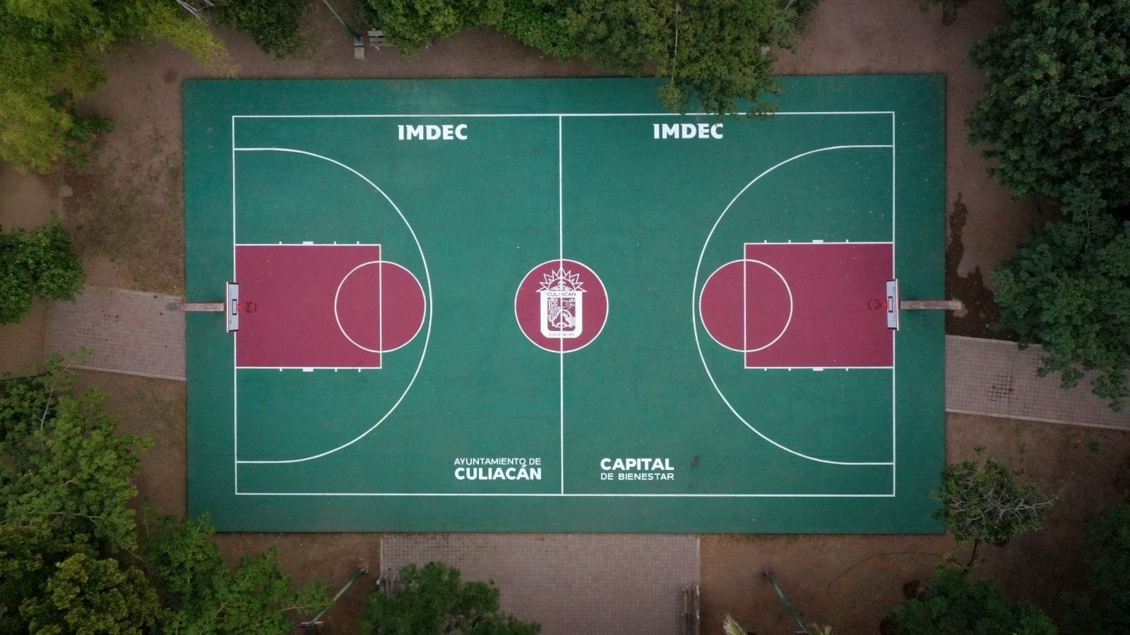 *Ayuntamiento entrega cancha deportiva totalmente rehabilitada en La Campiña*