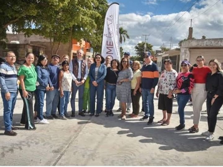 DESPUÉS DE 30 AÑOS TIENEN PAVIMENTO EN FRACC. ÁLAMOS I Y II EN LOS MOCHIS.