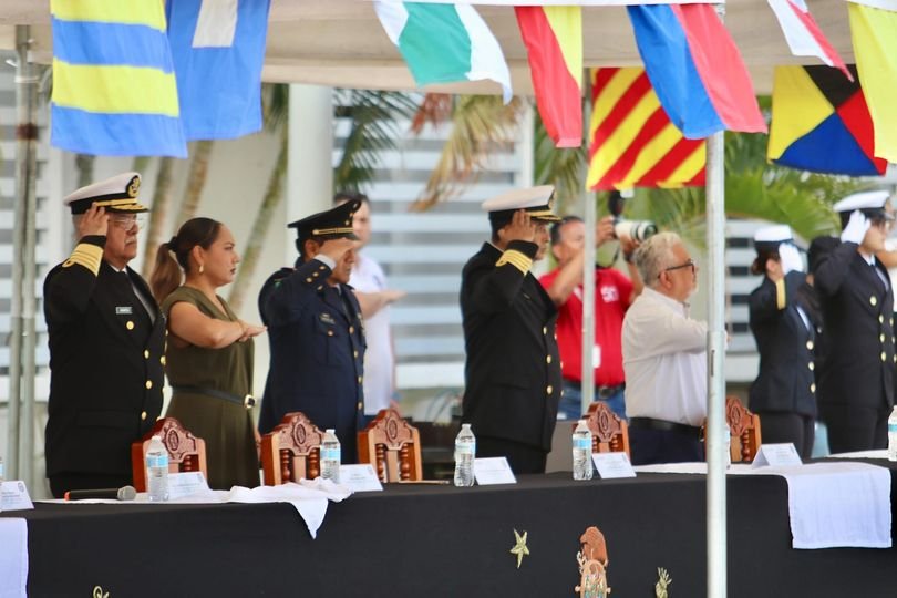*Gobierno municipal presente en la ceremonia conmemorativa del Día de la bandera *Gobierno municipal presente en la ceremonia conmemorativa del Día de la bandera