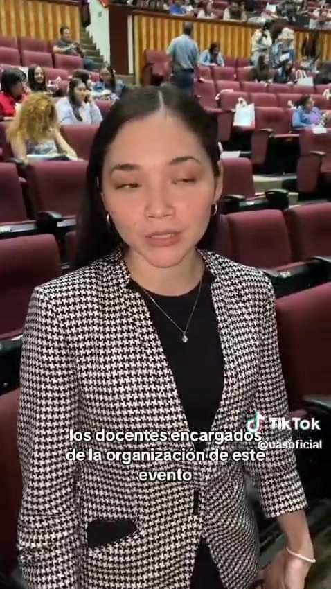 MENSAJE DE ELIZABETH CAMPAÑA, ESTUDIANTE DE ODONTOLOGÍA EN EL CONGRESO NACIONAL,
