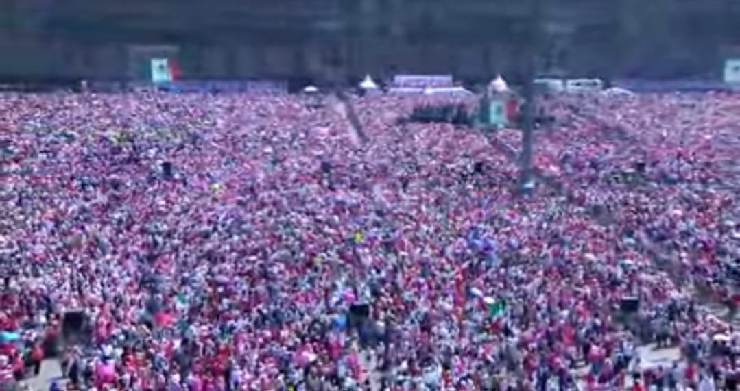 NUESTRA DEMOCRACIA NO SE TOCA Y VOTO LIBRE, CONSIGNA DE LA MARCHA POR LA DEMOCRA