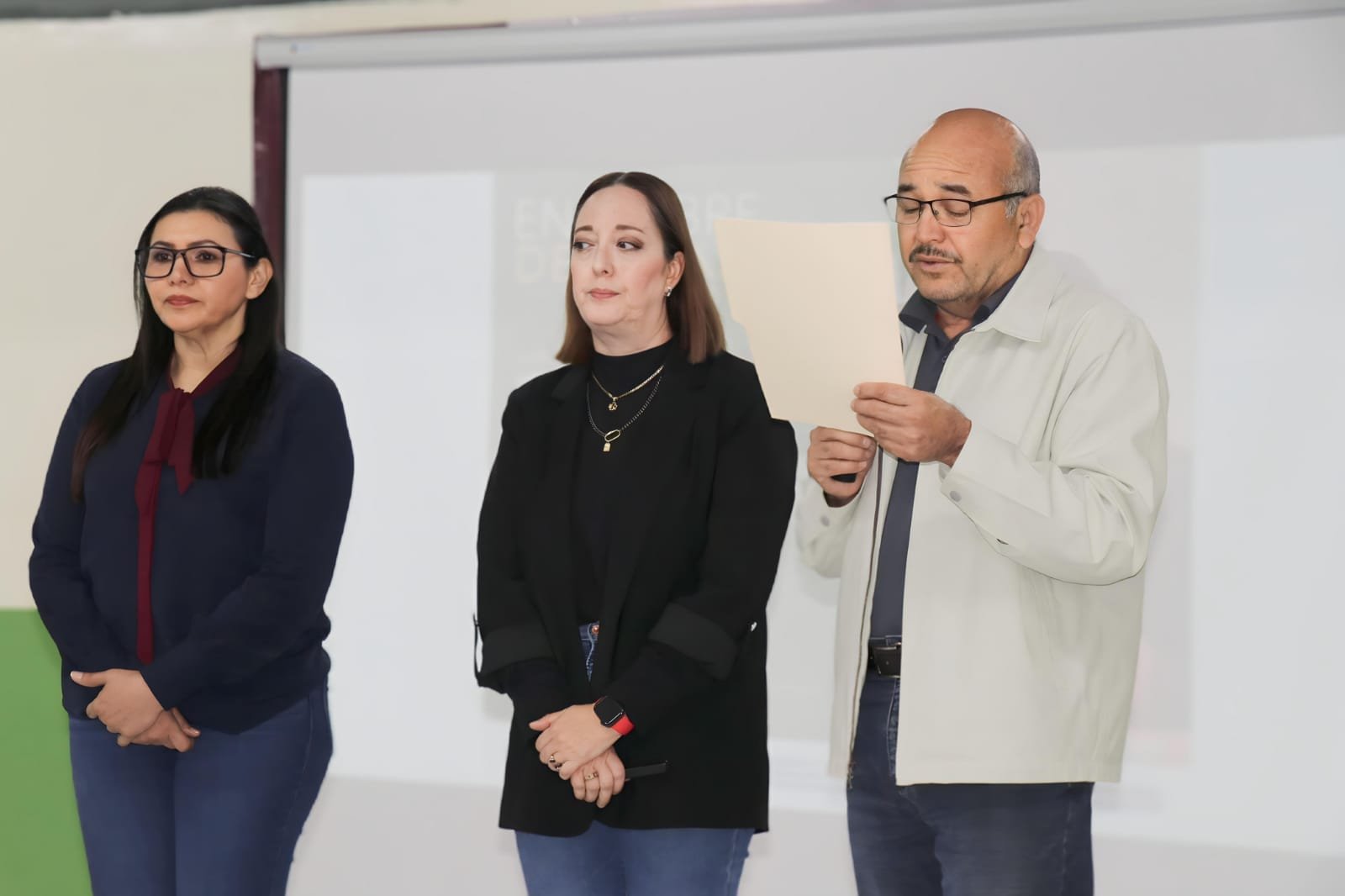 *Remontándose a los primeros vestigios de las figuras en movimiento en el antigu