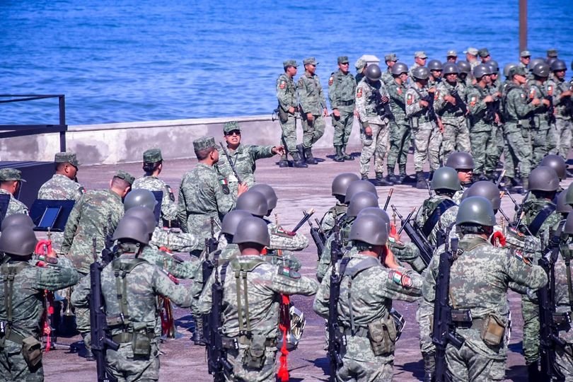 *Todo listo para la conmemoración del Día de la Bandera en Mazatlán.*