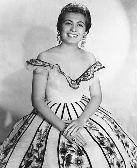 92º aniversario del nacimiento de Lola Beltrán  ¡Hoy celebramos el nacimiento de