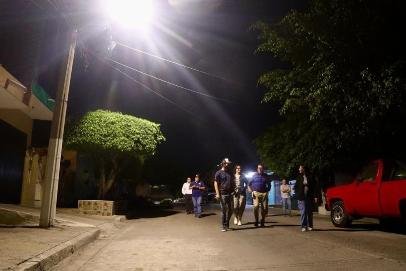 *Mejoran las condiciones de seguridad en la colonia Juárez con alumbrado LED.*