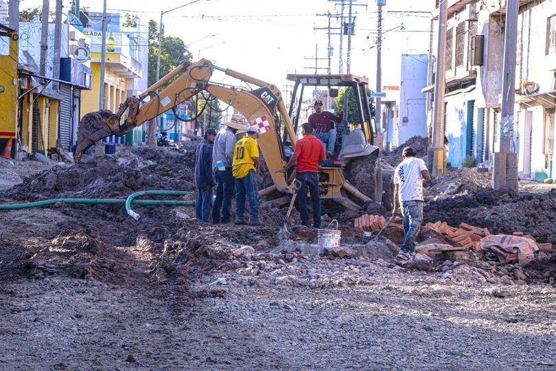 *Avanza rehabilitación de redes  hidrosanitarias en Avenida Insurgentes*