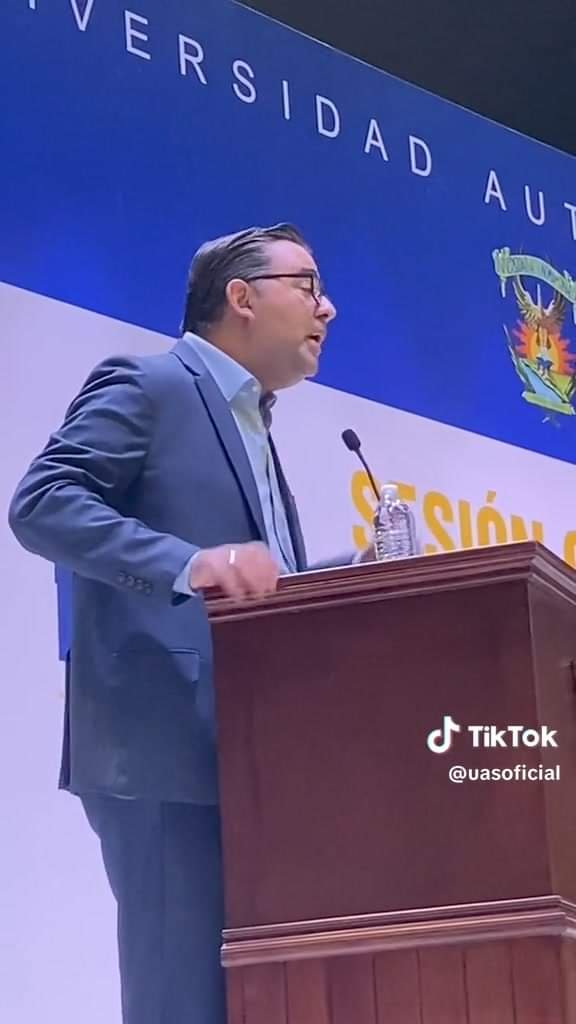 *El abogado Ramón Bonilla Rojas, señaló a la Auditora Superior del Estado de com