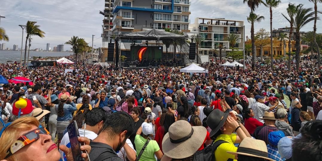 Vacaciones y eclipse dejan una derrama superior a los 3 mil 500 mdp en Sinaloa