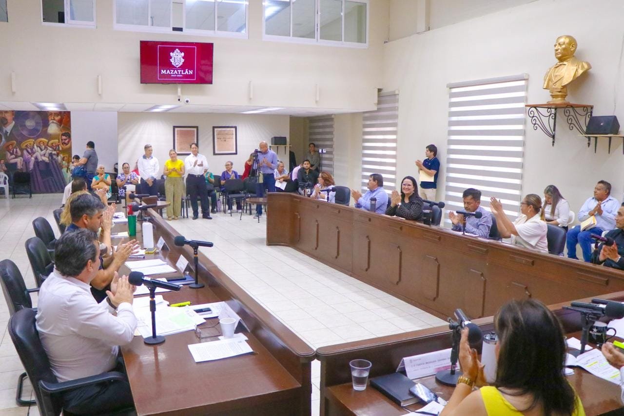 *Aprueba Cabildo creación de un nuevo reglamento de mercados municipales.*