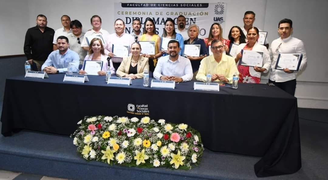 Culminan diplomado de “Análisis Político” de la FACISO-UAS Mazatlán