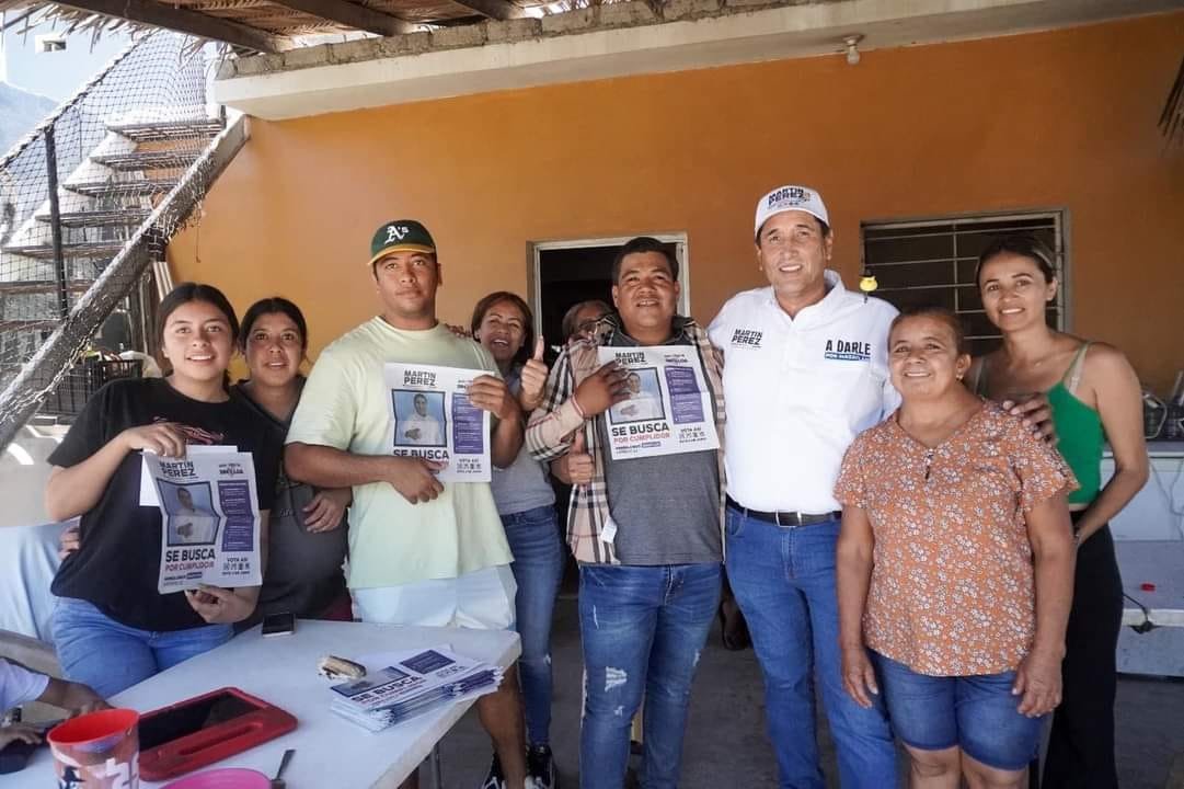 MARTIN PÉREZ CIERRA CAMPAÑA DEL TRIUNFO EN EL DISTRITO 23 MARTIN PÉREZ CIERRA CAMPAÑA DEL TRIUNFO EN EL DISTRITO 23