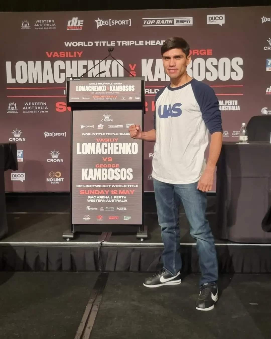 Mazatleco universitario de la UAS, gana campeonato mundial de boxeo.
