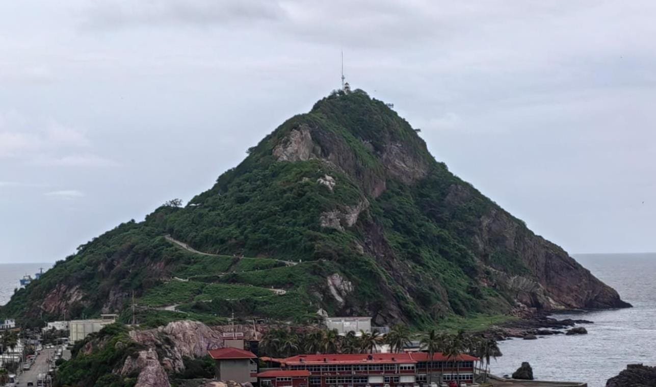 Anuncia patronato del Faro Mazatlán que dejará de salvaguardar el cerro del Cres