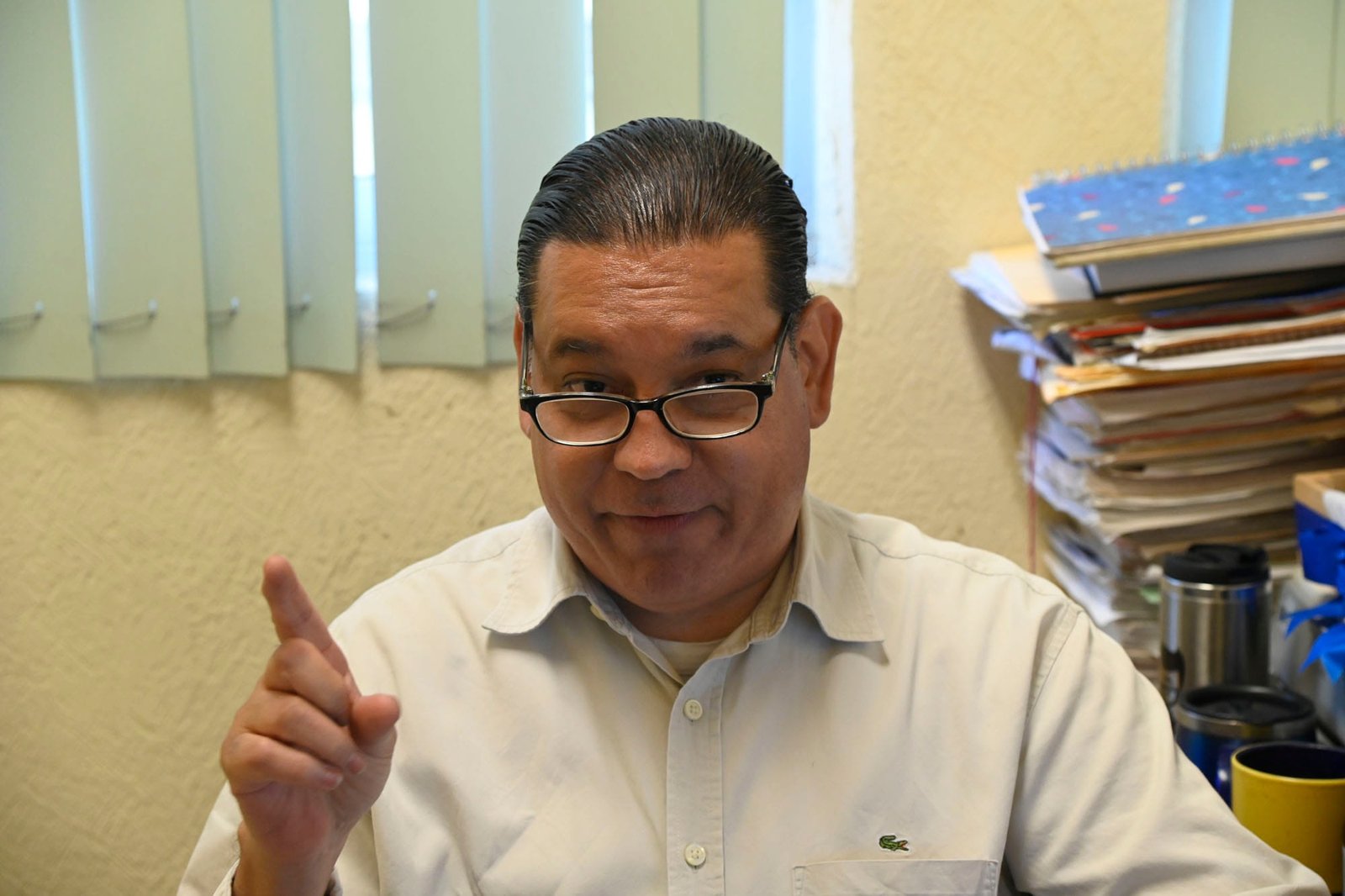 Deseable que el electorado vaya a votar de manera informada y racional, pues el Deseable que el electorado vaya a votar de manera informada y racional, pues el