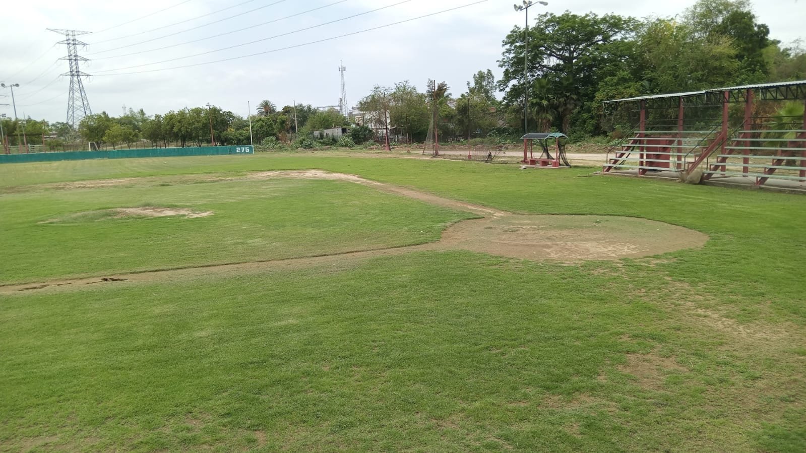 Embellece Imdem el diamante beisbolero de la Unidad Deportiva Cuchupetas Embellece Imdem el diamante beisbolero de la Unidad Deportiva Cuchupetas