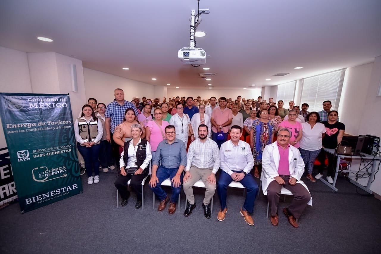 *Entregan 17 tarjetas del IMSS-BIENESTAR a Unidades de Salud de Mazatlán.* *Entregan 17 tarjetas del IMSS-BIENESTAR a Unidades de Salud de Mazatlán.*