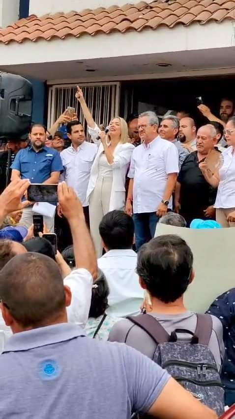 Estrella Palacios Domínguez recibió la constancia de mayoría con la que se ratif