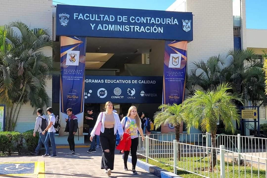 La UAS, primera institución pública estatal en el país en cumplir con la cobertu