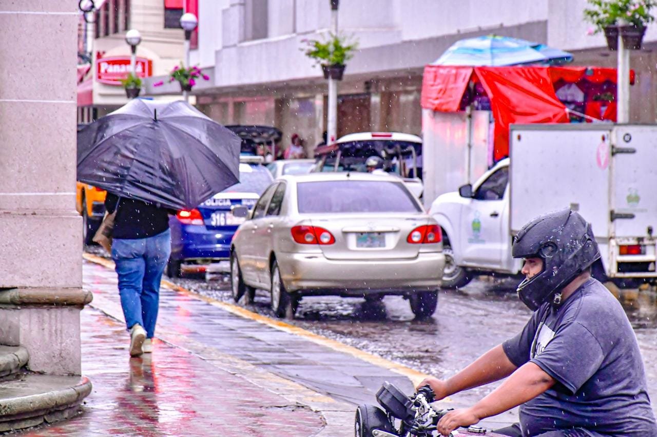 *Protección Civil hace el llamado a la población a no alarmarse por la lluvia y
