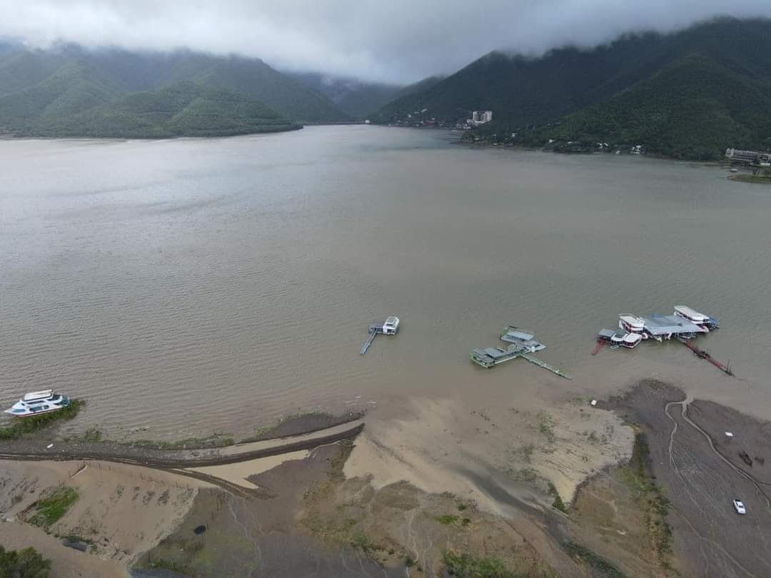 ¡DÍA HISTORICO DE NUEVO LEÓN! La presa de la boca, presentó este día, lleno to ¡DÍA HISTORICO DE NUEVO LEÓN! La presa de la boca, presentó este día, lleno to