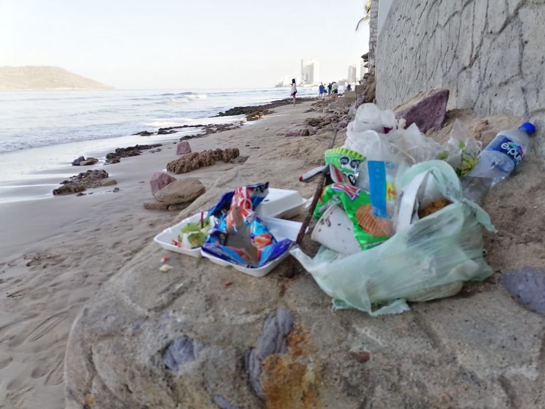 Crearán policía contra la contaminación para zona turística de Mazatlán  Ante el incremento de basura en las playas de M…
