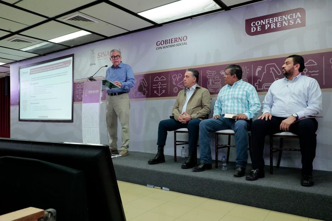 Pago del incremento magisterial 2024 fue un esfuerzo extraordinario: Rocha Moya   Culiacán, Sinaloa, a 22 de Julio de 20…