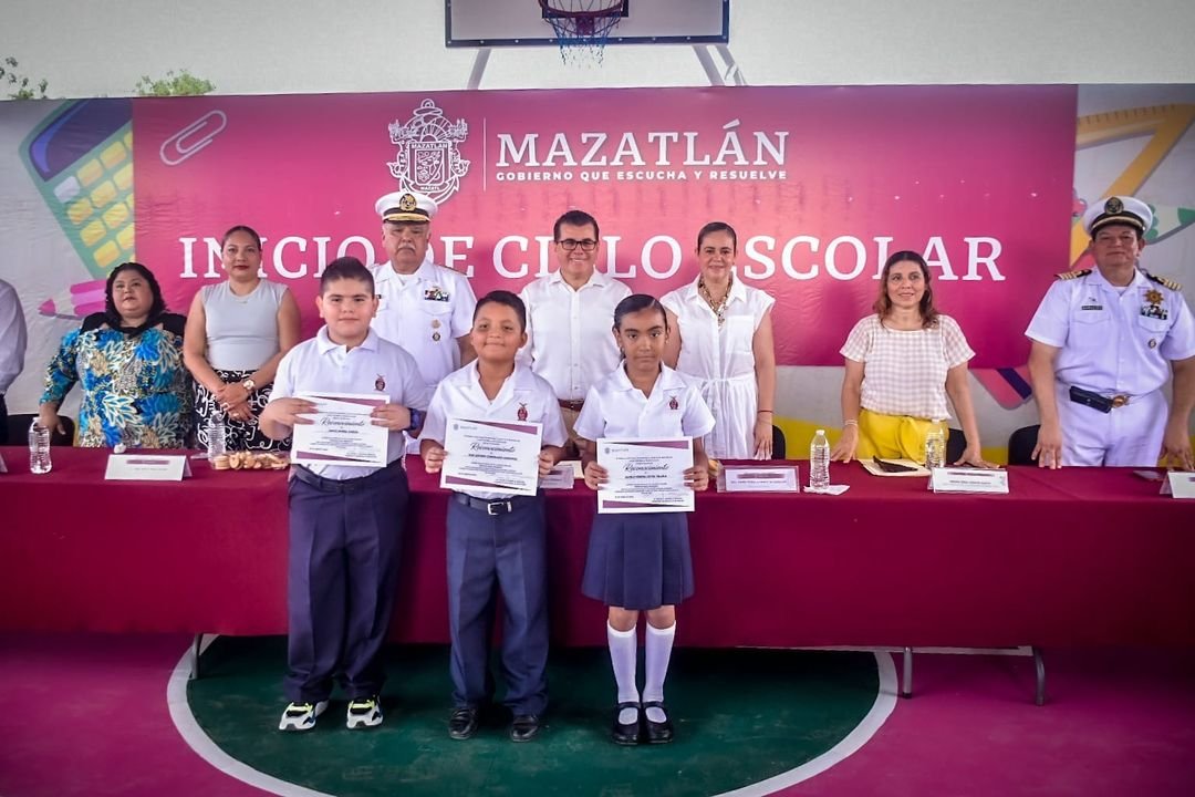 *Gobierno de Mazatlán da inicio al ciclo escolar 2024-2025 en la escuela primaria Renato Vega Amador.*