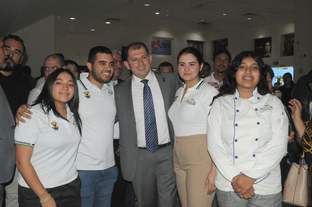 Photos from FG Noticias's post