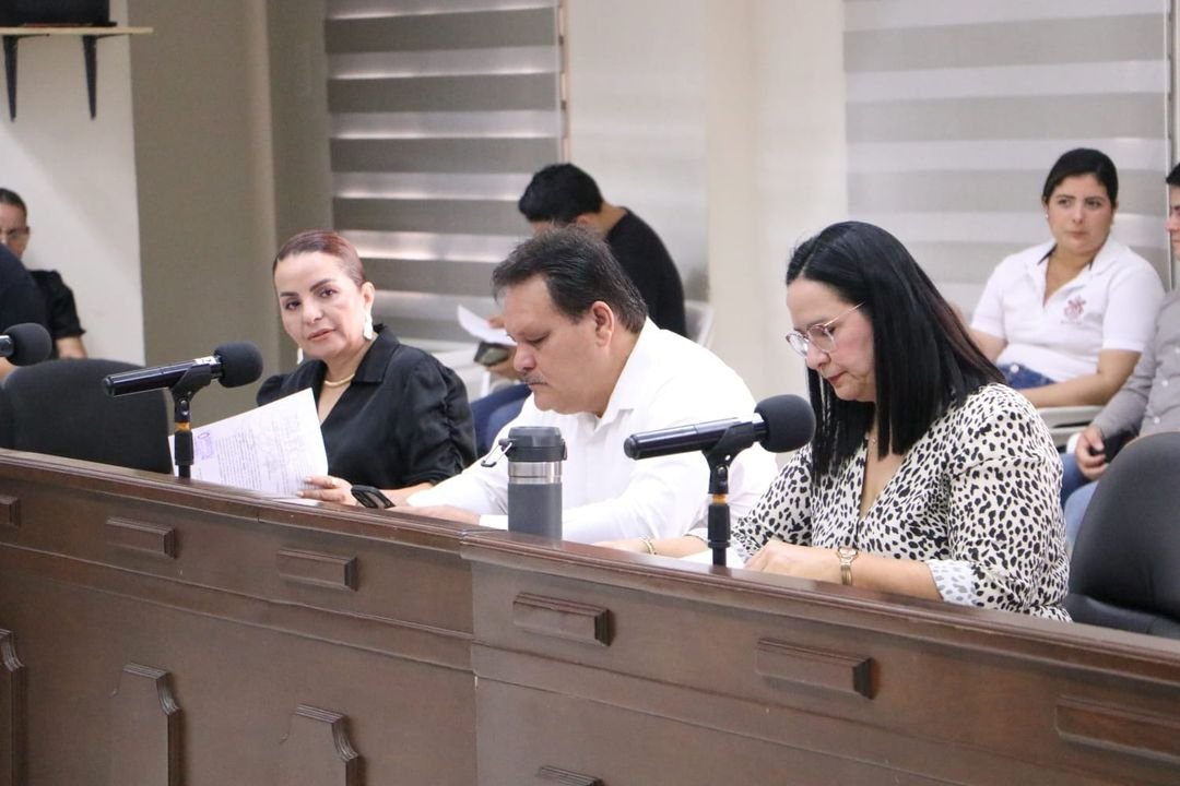 Photos from FG Noticias's post