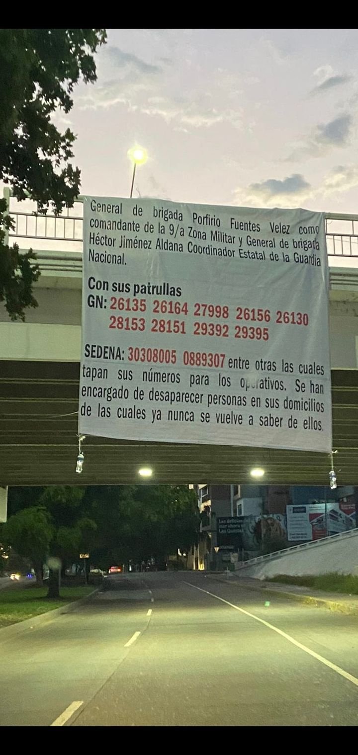 Aparecen mantas en Culiacán contra el Ejército, donde se le acusa de desaparecer personas de sus domicilios
