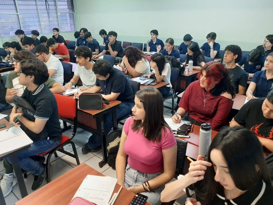 Photos from FG Noticias's post