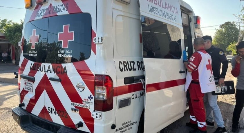 Dos heridos de bala, un vehículo baleado y hombres armados en el sector Tres Ríos, reporta la SSPE este sábado