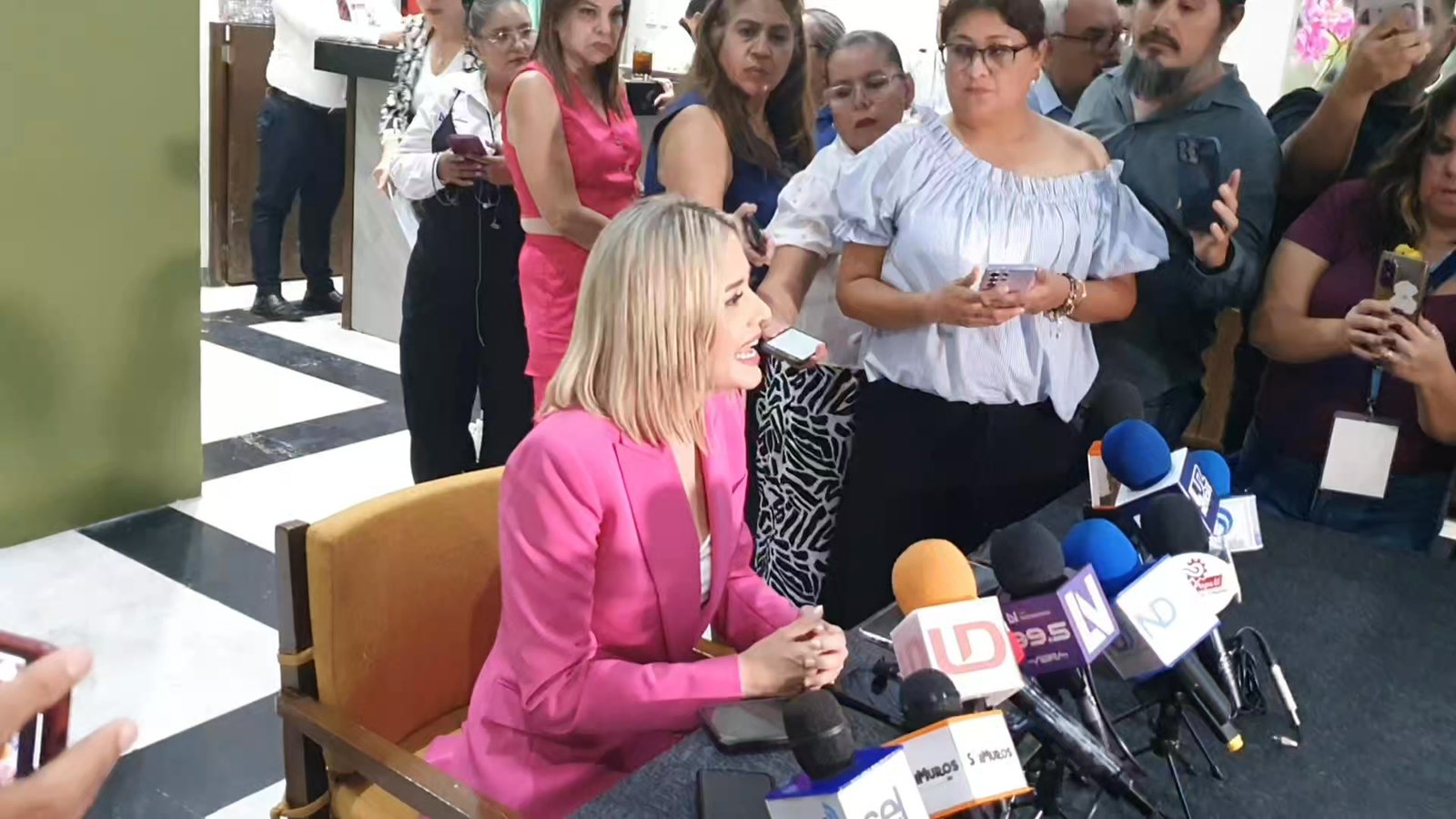 LES COMPARTIMOS PARTE DEL GABINETE QUE ACOMPAÑARÁ A ESTRELLA PALACIOS COMO PRESIDENTA MUNICIPAL DE MAZATLÁN
