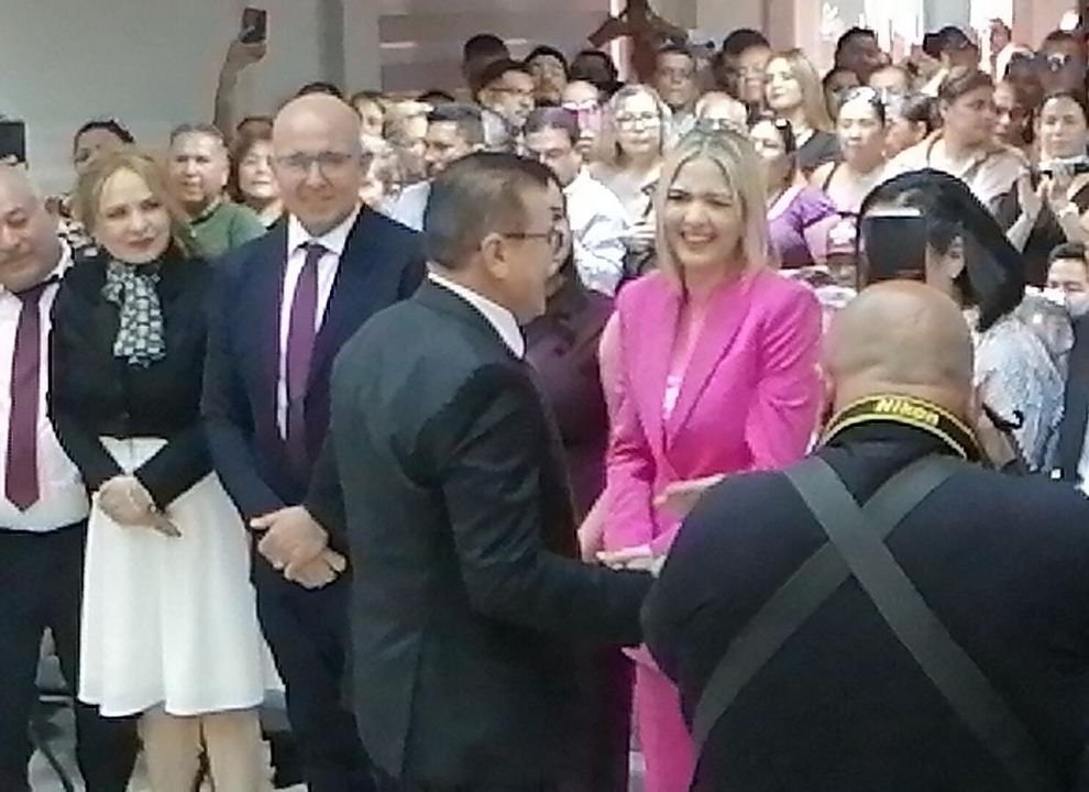 Toma protesta Estrella Palacios Domínguez  y su Cabildo