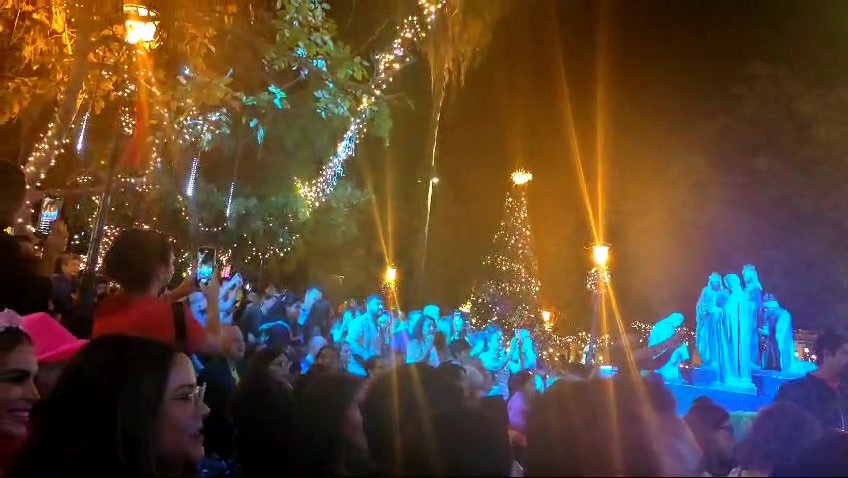 La presidenta municipal Estrella Palacios acompañada  de los candidatos a los reinados del Carnaval Internacional de Mazatlán 20…