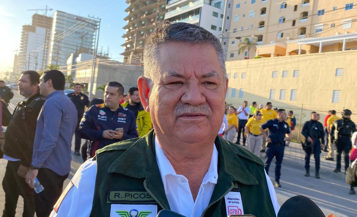 Disminuye transito de paisanos por Sinaloa, las carreteras solo registran un 5 por ciento Disminuye transito de paisanos por Sinaloa, las carreteras solo registran un 5 por ciento