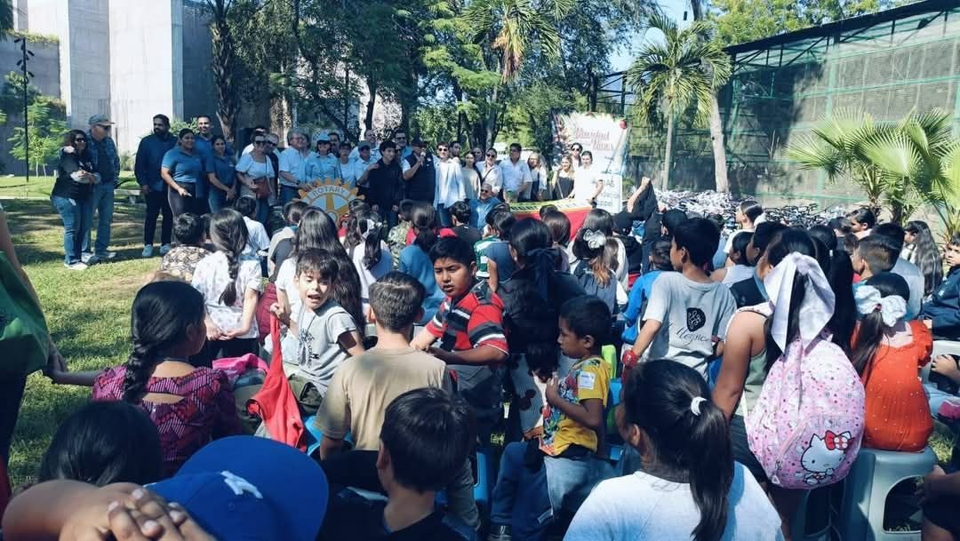 Asociaciones Civiles y Gran Acuario se unen para llevar felicidad a los niños esta navidad Asociaciones Civiles y Gran Acuario se unen para llevar felicidad a los niños esta navidad