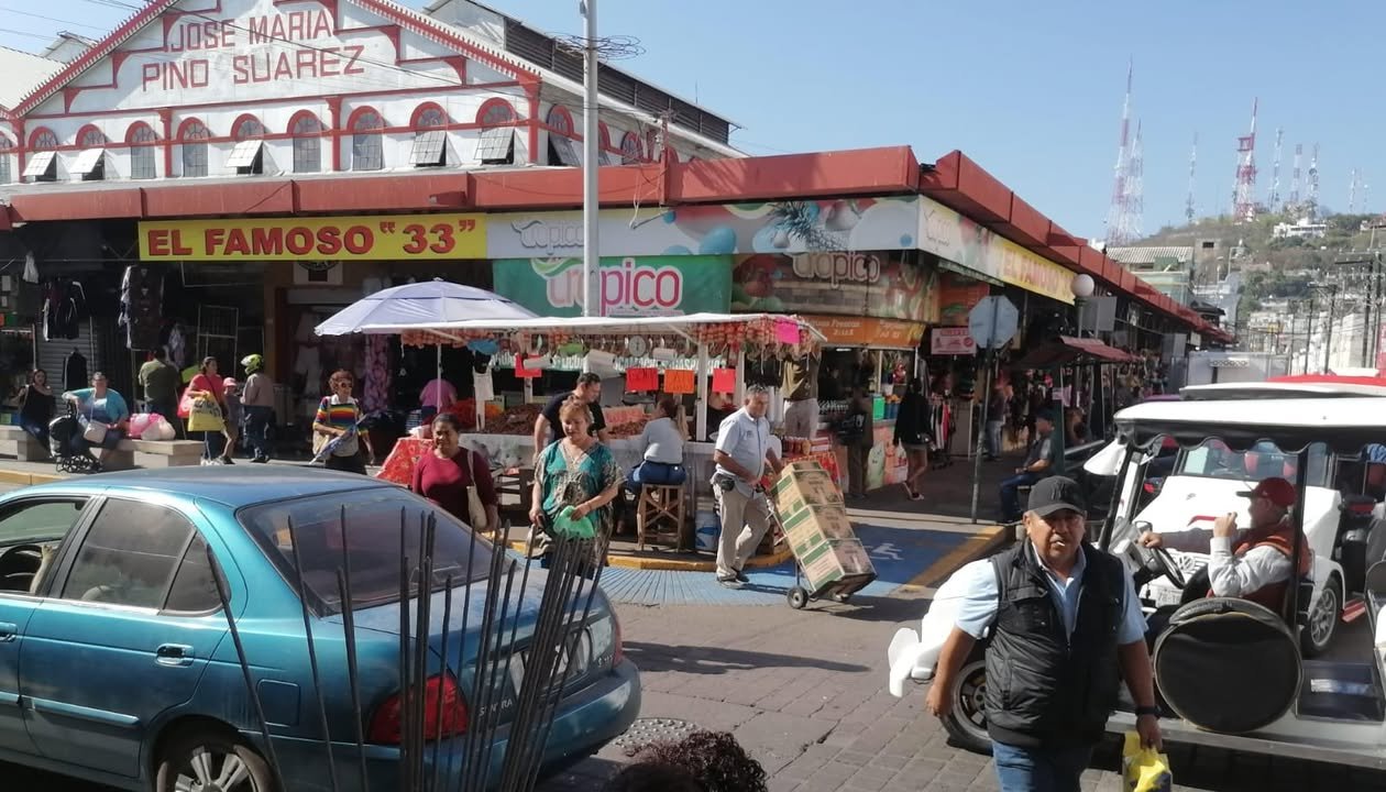 Repuntan ventas en comercios ante la cercanía de la navidad