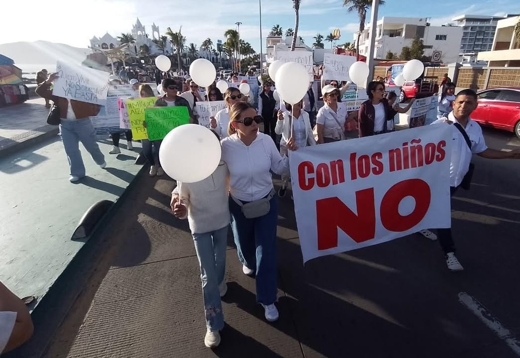 Marchan y exigen justicia por niños asesinados en Culiacán y desaparecidos en Mazatlán