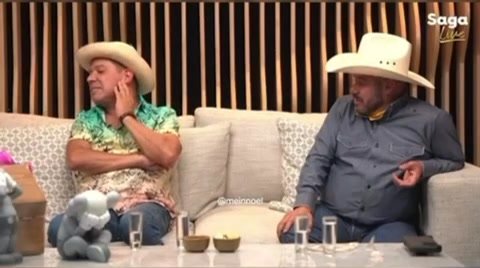 CHISTE POLÍTICO DEL COSTEÑO EN EL PROGRAMA DE ADELA MICHA