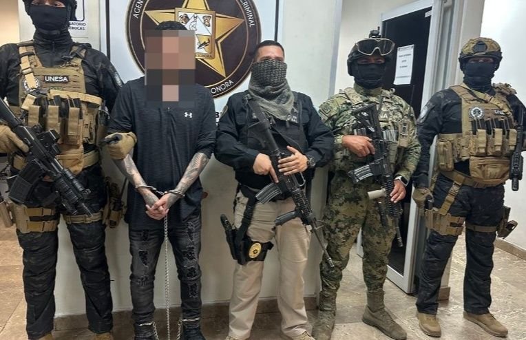 Queda en prisión preventiva el presunto asesino de Vivian Karely; pedía asistencia consultar alegando una doble nacionalidad, pe… Queda en prisión preventiva el presunto asesino de Vivian Karely; pedía asistencia consultar alegando una doble nacionalidad, pe…