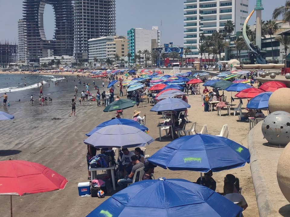 Más de 2.4 millones de personas visitaron Sinaloa durante Semana Santa, 607 mil llegaron a Mazatlán