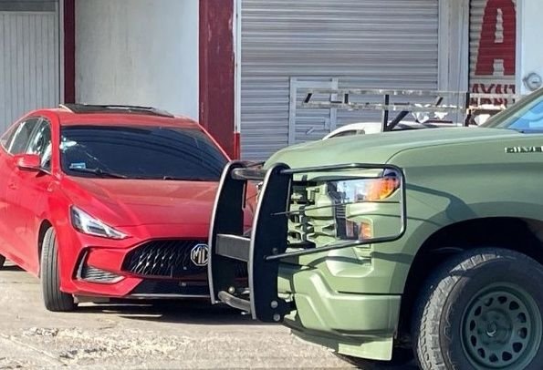 Catearán taller atacado por comando en Culiacán; vehículos baleados serían robados: FGE Catearán taller atacado por comando en Culiacán; vehículos baleados serían robados: FGE