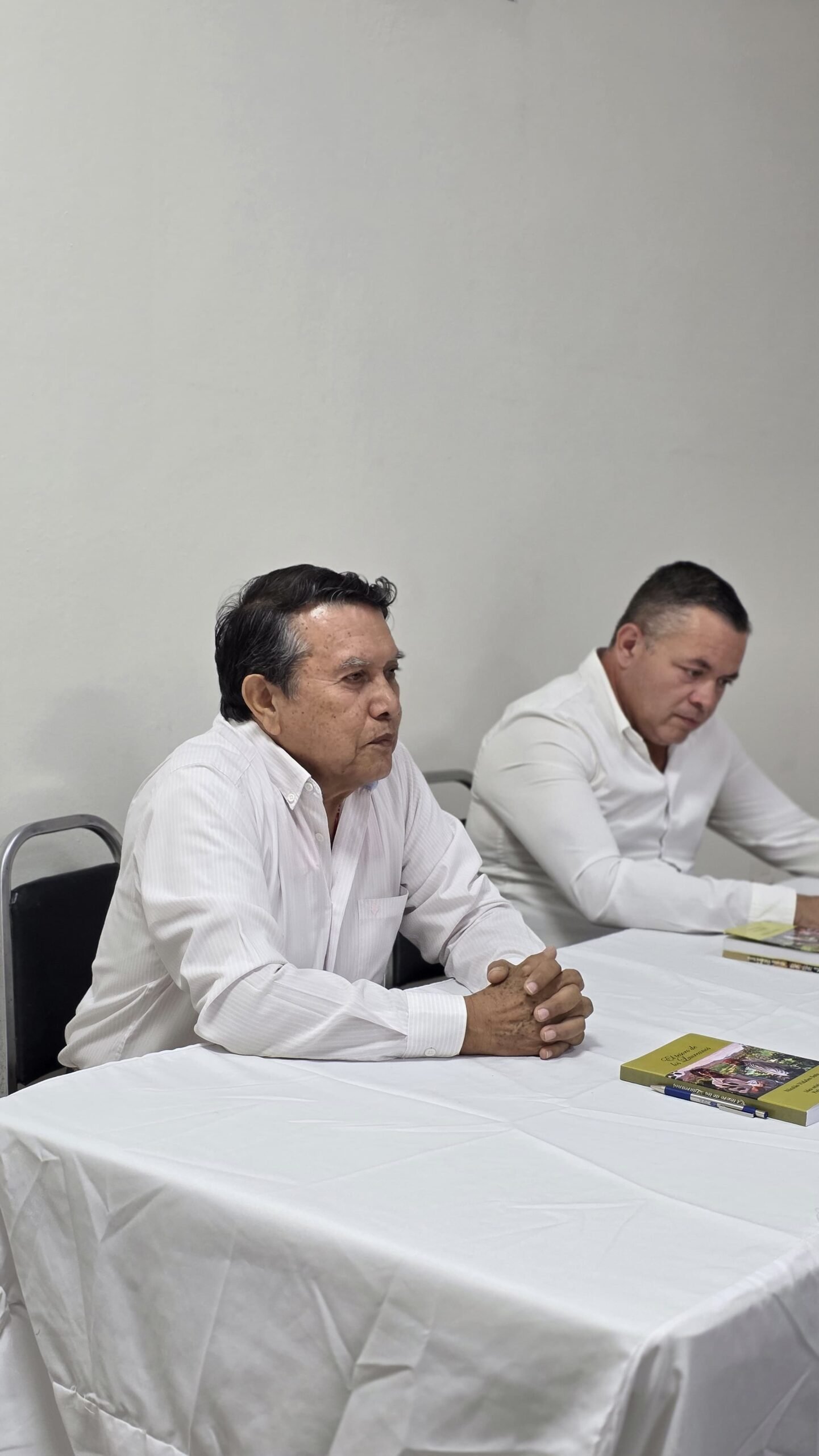 Nicolás Vidales Soto presenta «El Tesoro de los Laureanos» en el Archivo Histórico de Mazatlán* Nicolás Vidales Soto presenta «El Tesoro de los Laureanos» en el Archivo Histórico de Mazatlán*