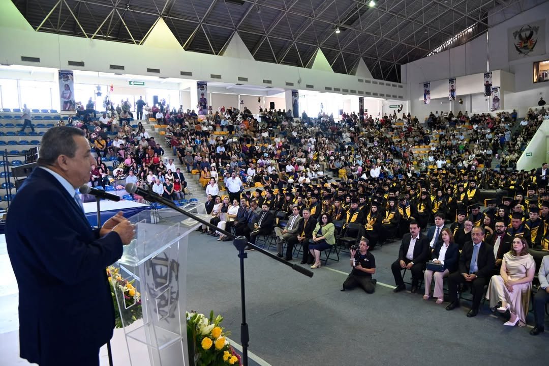 Photos from FG Noticias's post