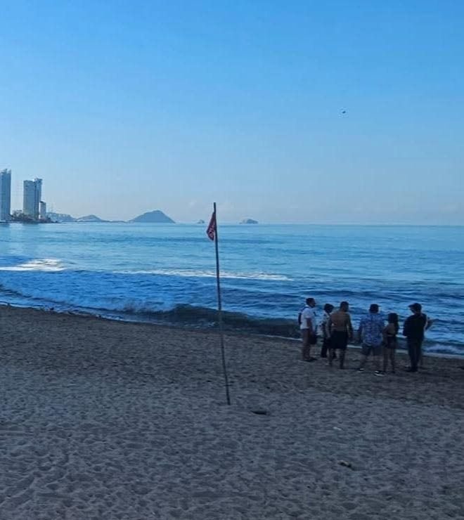 HOMBRE MUERE AHOGADO TRAS INGRESAR AL MAR EN ZONA DE PLAYA