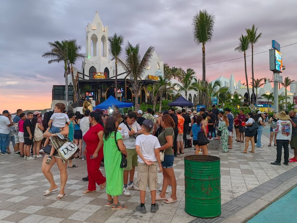Mazatlán genera hasta 200 toneladas extra de basura en estas vacaciones de verano Mazatlán genera hasta 200 toneladas extra de basura en estas vacaciones de verano